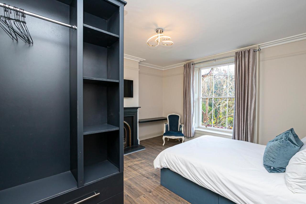 Pages Hotel And Guesthouse Harlow Dış mekan fotoğraf