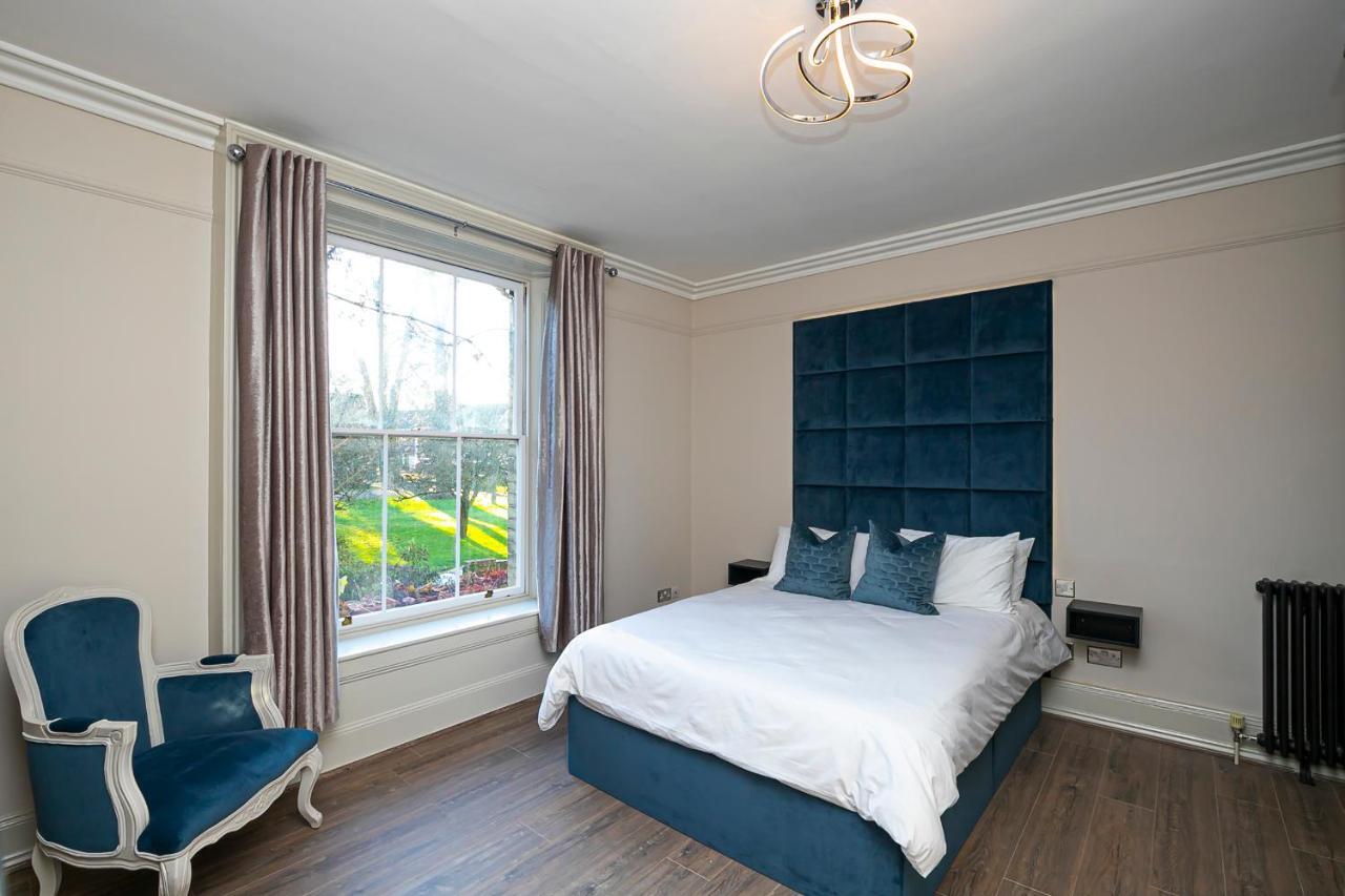 Pages Hotel And Guesthouse Harlow Dış mekan fotoğraf